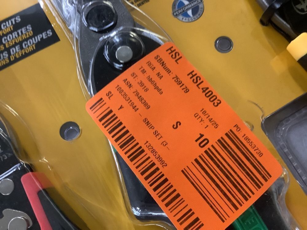 DEWALT Left, Right and Straight Aviation Snips Set (3-Pack) - Image 3 - Lot 241JF