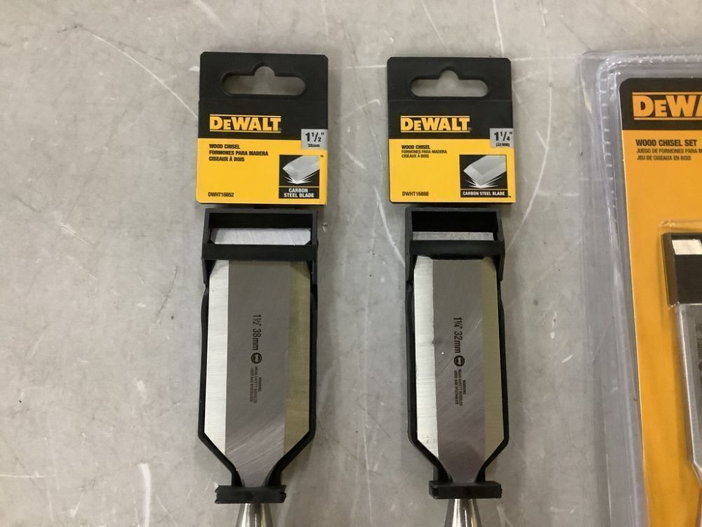 Lot of DEWALT Wood Chisels - Image 2 - Lot 246JF