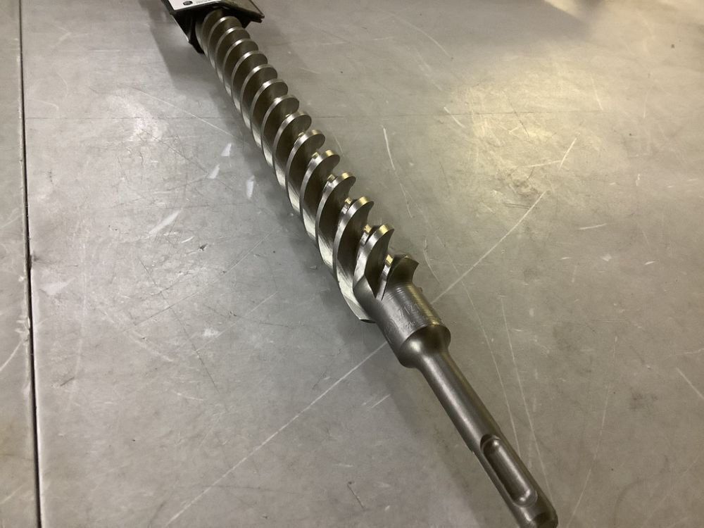 DIABLO 1-1/8 in. x 16 in. x 18 in. Rebar Demon SDS-Plus 4-Cutter Full Carbide Head Hammer Drill Bit - Image 2 - Lot 250JF