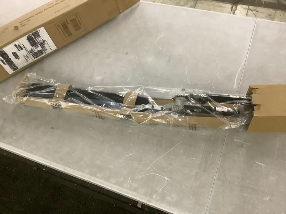 16 in. Articulating Hedge Trimmer Attachment - Image 3 - Lot 251JF