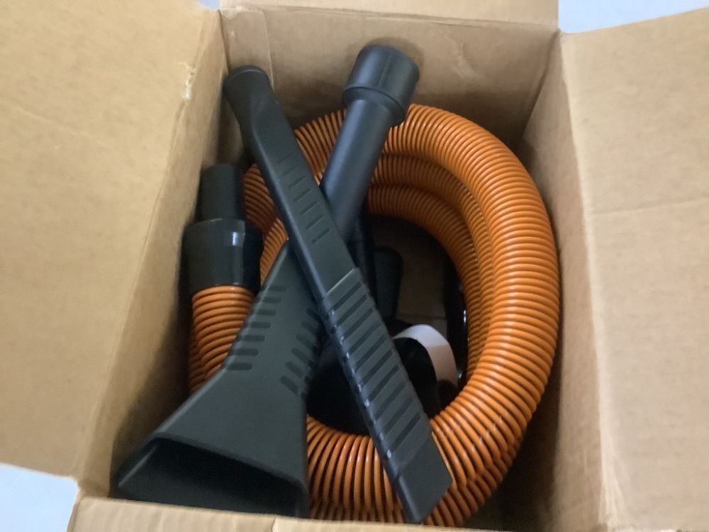 RIDGID 1-1/4 in. VT2534 Premium Car Cleaning Kit Accessory Shop Vacuum Attachments for RIDGID Wet Dry Vacs - Image 3 - Lot 338JF