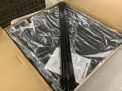 Garden Fence with Gate, 10 Panels - Lot 358JF