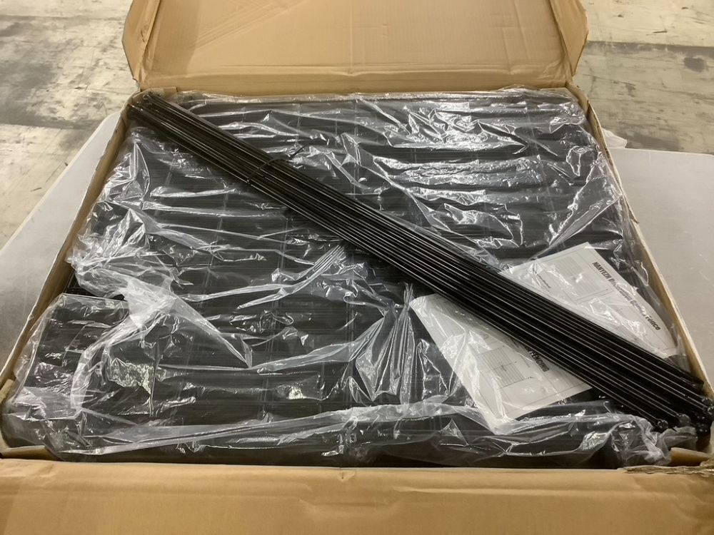 Garden Fence with Gate, 10 Panels - Image 2 - Lot 358JF