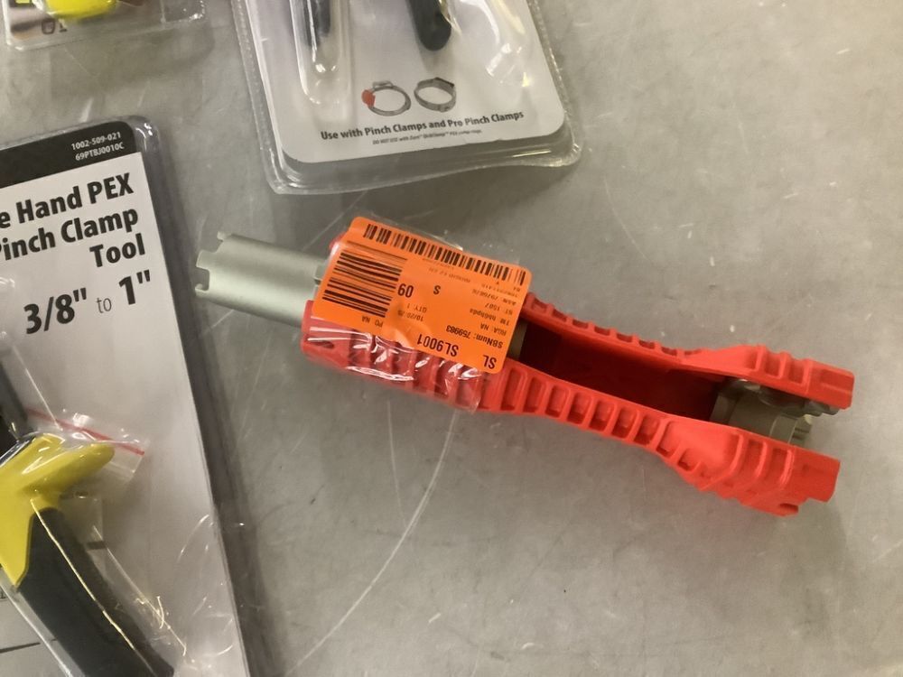 Lot of Plumbing Tools - Uninspected - Image 6 - Lot 431JF