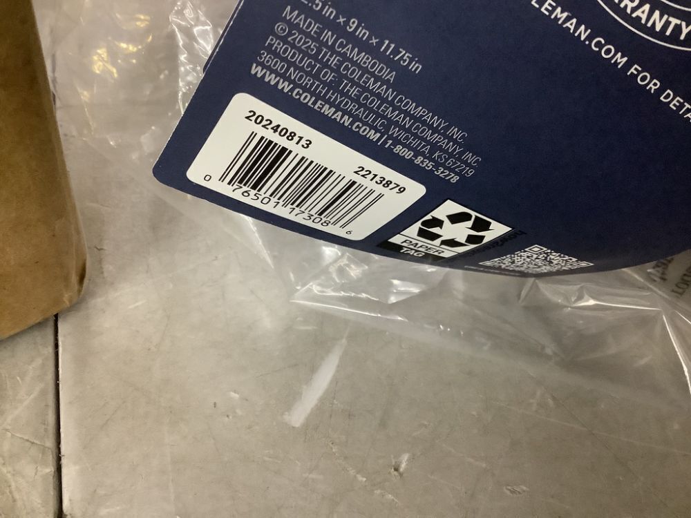 Coleman Pro 10.6 qt. (16-Can) Soft Cooler in Neptune - Image 3 - Lot 435JF