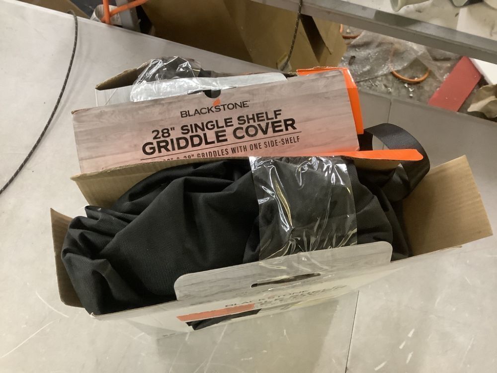 Lot of (2) Blackstone Griddle Covers - Image 6 - Lot 542JF