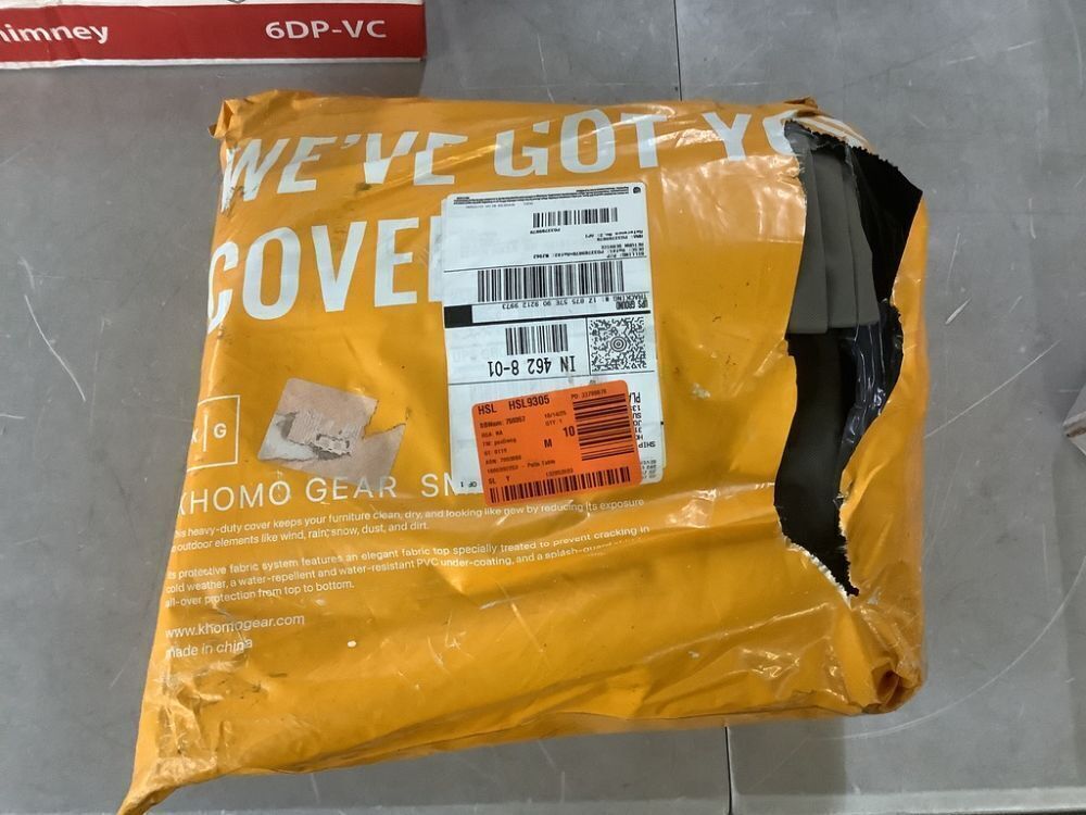 KHOMO GEAR Patio Table and Chair Set Cover - Image 2 - Lot 545JF