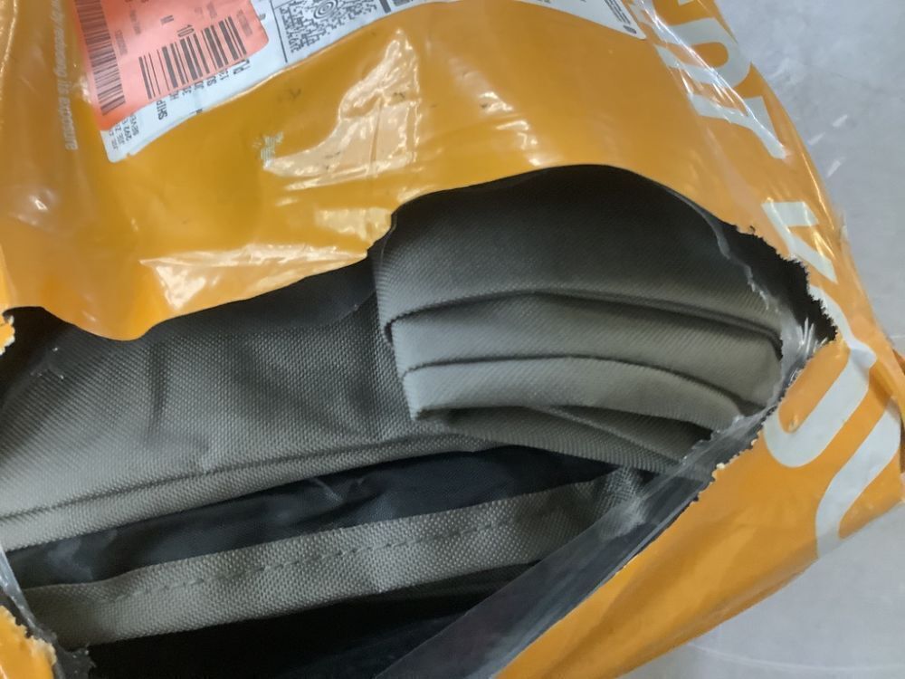 KHOMO GEAR Patio Table and Chair Set Cover - Image 4 - Lot 545JF