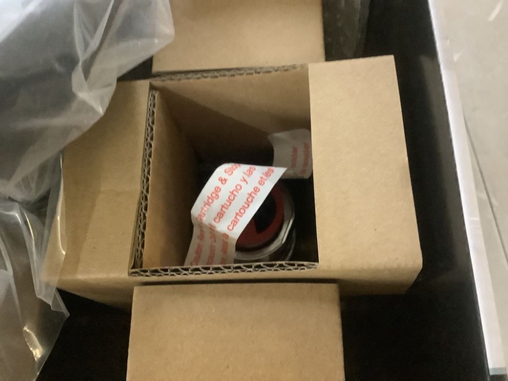 Glacier Bay Oswell Single Handle 1-Spray Tub and Shower Faucet 1.8 GPM in Matte Black - Image 4 - Lot 646JF