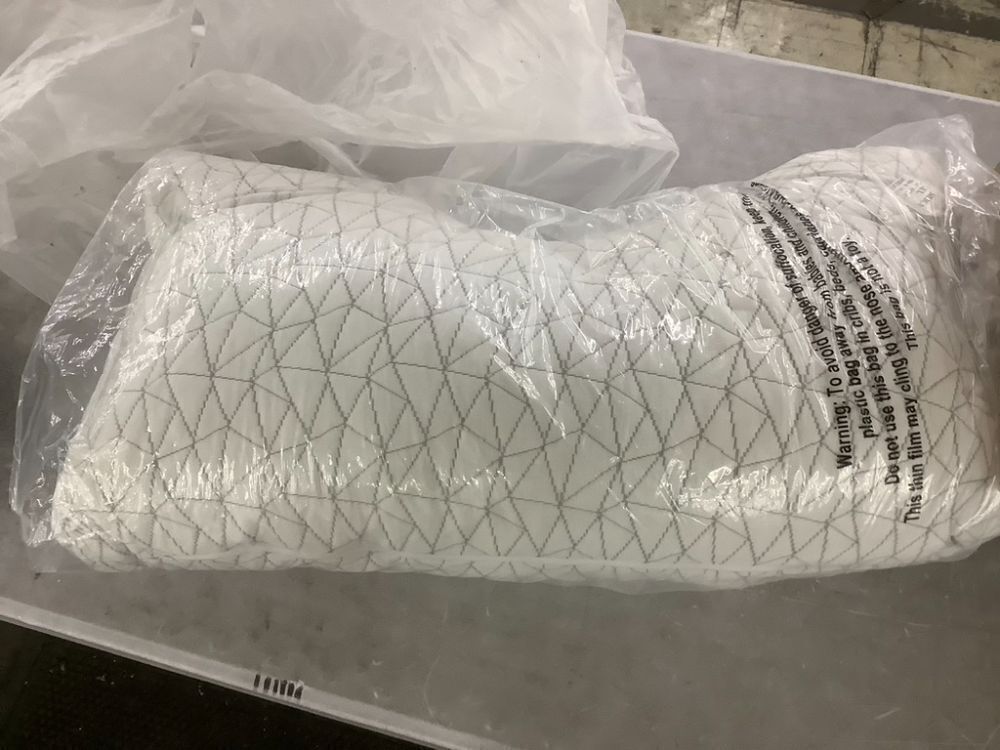 Coop Home Goods Original Cut-Out Adjustable Memory Foam Pillow, Queen Size, 18 x 28 - Image 3 - Lot 655JF