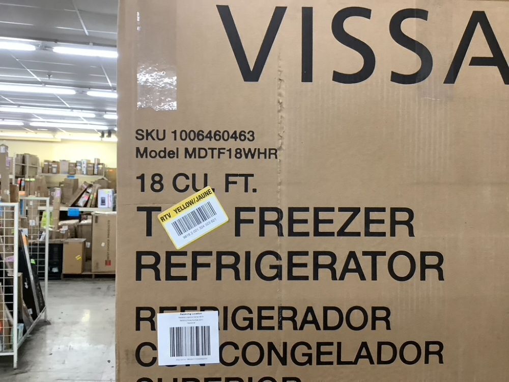 Vissani 18 cu. ft. Top Freezer Refrigerator DOE in White - Dented - Image 3 - Lot 14JF