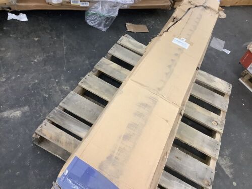 12 Inch King Hybrid Mattress - Lot 42JF