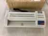 LYNICESHOP Thermal Laminator Machine for A3/A4, 13" - Dented - Thumbnail 2