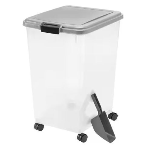 IRIS 54 lbs Airtight Pet Food Container in Chrome - Lot 227JF