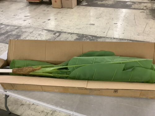 Artificial Banana Tree in Pot - Lot 274