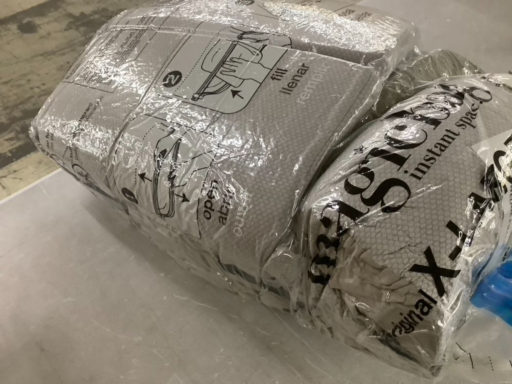 Bed Wedge Pillow Set - Image 3 - Lot 278