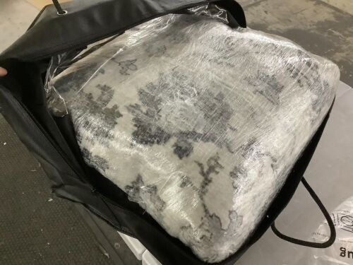 Area Rug 8' x 10' - Lot 287