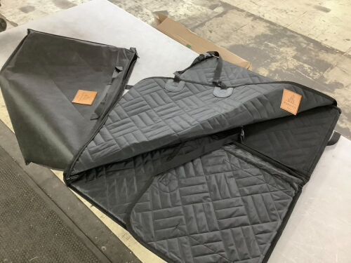 Purrific Pet Backseat Extender - Lot 493