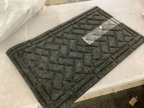Outdoor Door Mat 18.5" x 30" - Lot 574