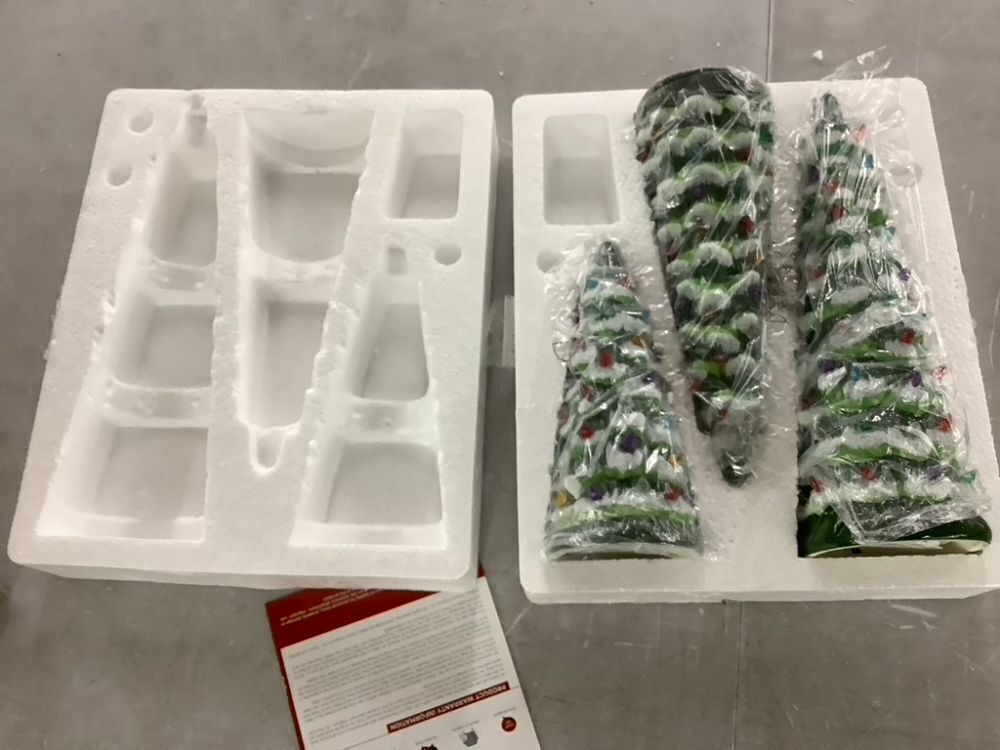 Set of 3 Pre-Lit Ceramic Tabletop Christmas Trees - Image 2 - Lot 697