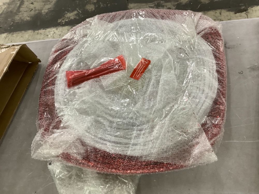 2pc Lighted Pop-Up Christmas Ornaments Decoration w/ 180 LED Lights, Stand - Image 3 - Lot 699