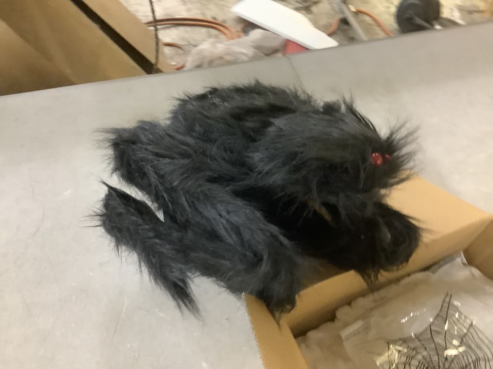 59 in. Halloween Giant Spider with 200 in. Triangular Spider Web - Image 4 - Lot 723