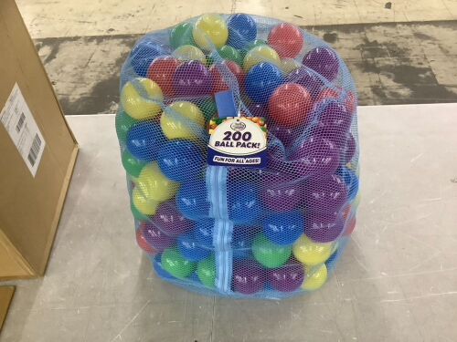200 Ball Pit Balls - Lot 761JF