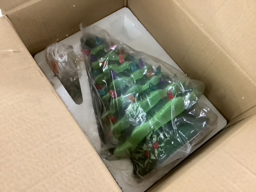 Pre-Lit Ceramic Tabletop Christmas Tree with Lights- 15in - Image 2 - Lot 794