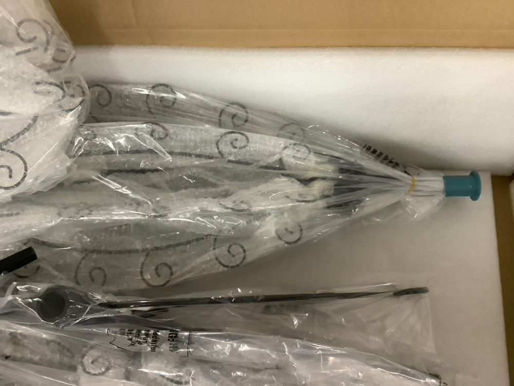 Wrought Iron Christmas Tree Ornament Display w/ Easy Assembly, Stand - 6ft - Image 7 - Lot 795