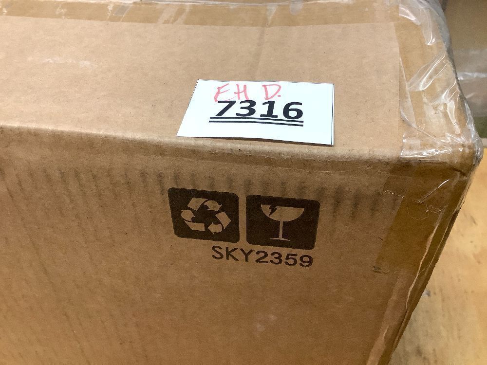 Artificial Green Christmas Tree, Unlit Pine Design w/Easy Assembly - Image 3 - Lot 8936