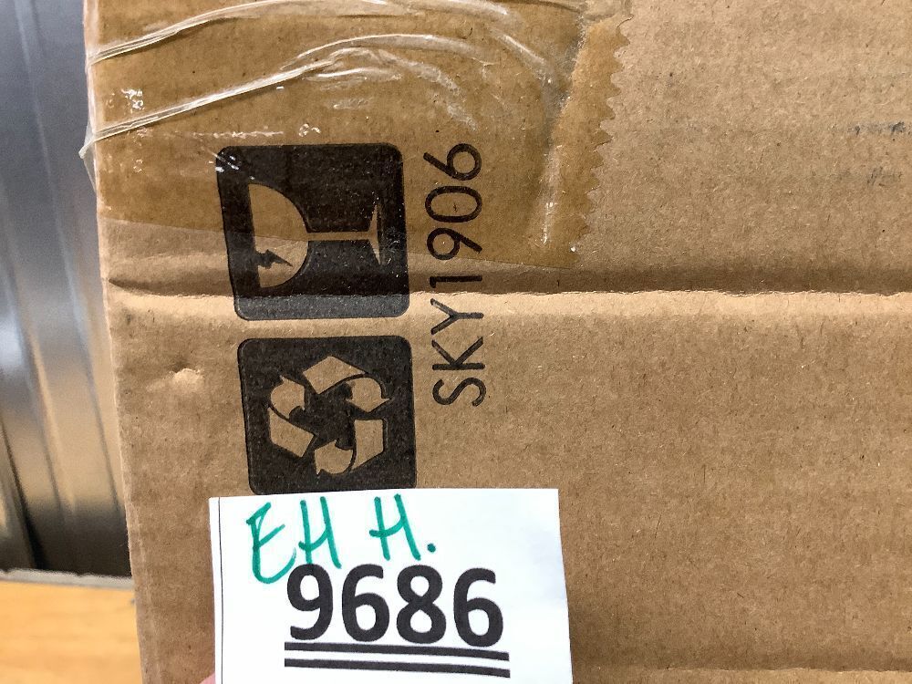 3-Step Folding Steel Ladder w/ Utility Tray, Hand Grip, 330lb Capacity - Image 3 - Lot 9686