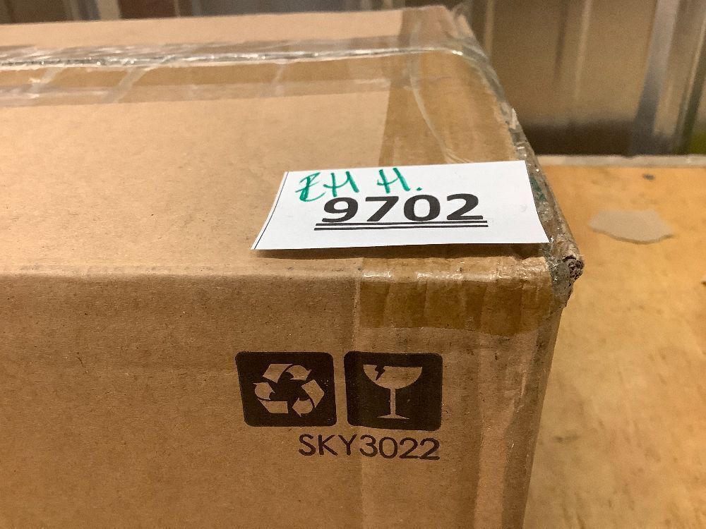 9Ft Pre-Lit Christmas Garland W/ 2-In-1 Led Lights - Image 3 - Lot 9702