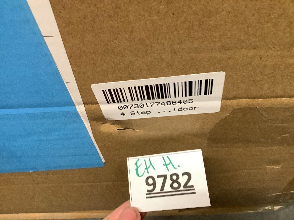 4-Step Ladder - Image 3 - Lot 9782