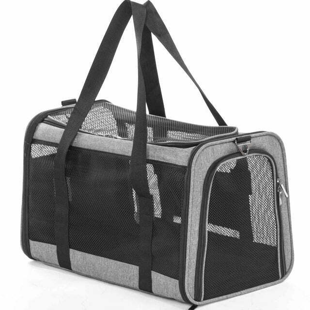 PETSFIT Large Capacity Lightweight Washable Soft-Sided Pet Travel Carrier - Image 1 - Lot 9788