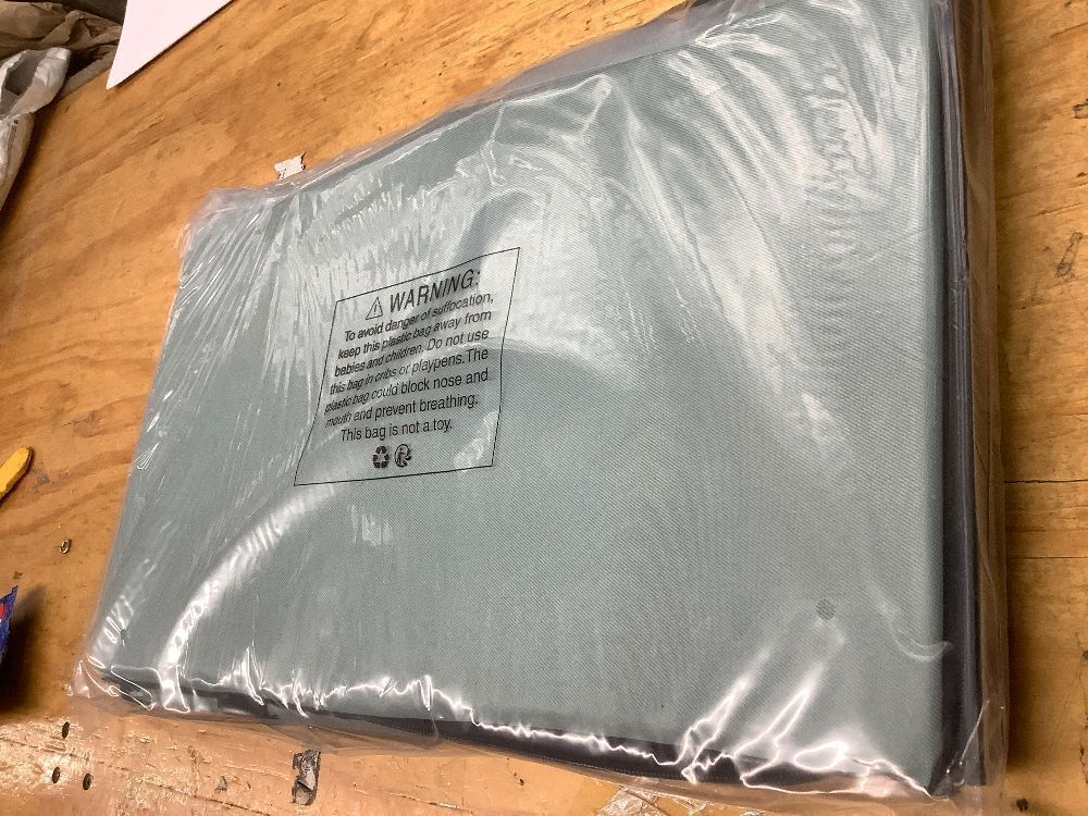 PETSFIT Large Capacity Lightweight Washable Soft-Sided Pet Travel Carrier - Image 2 - Lot 9788