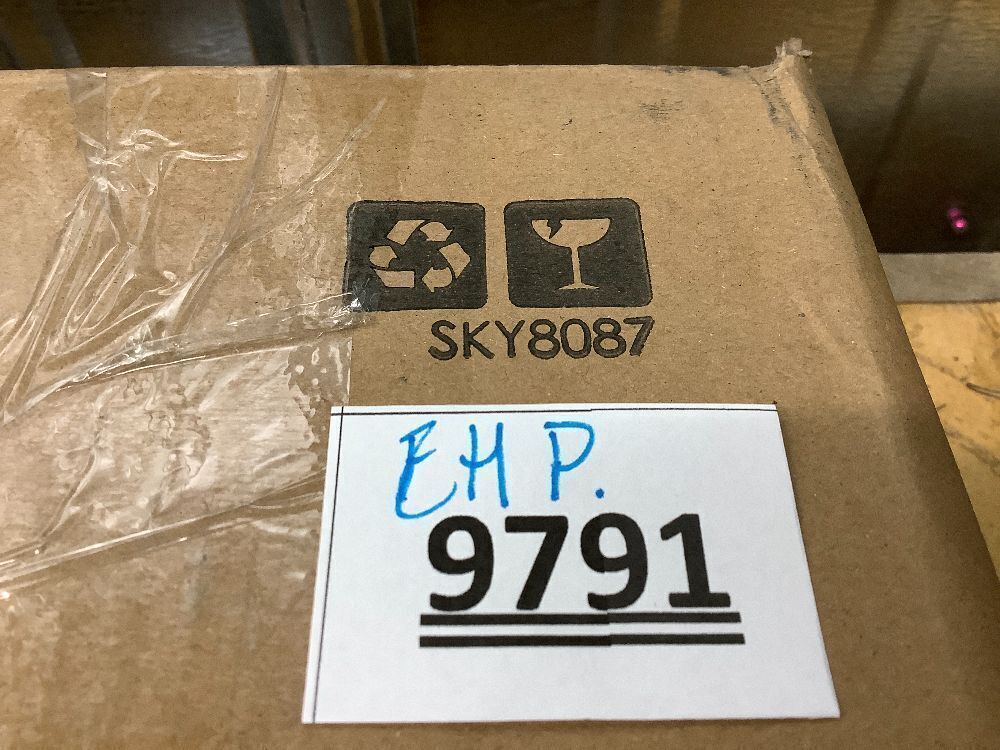 Vintage Outdoor Garden Bird Bath w/ Fleur-de-Lis Accents - Image 3 - Lot 9791