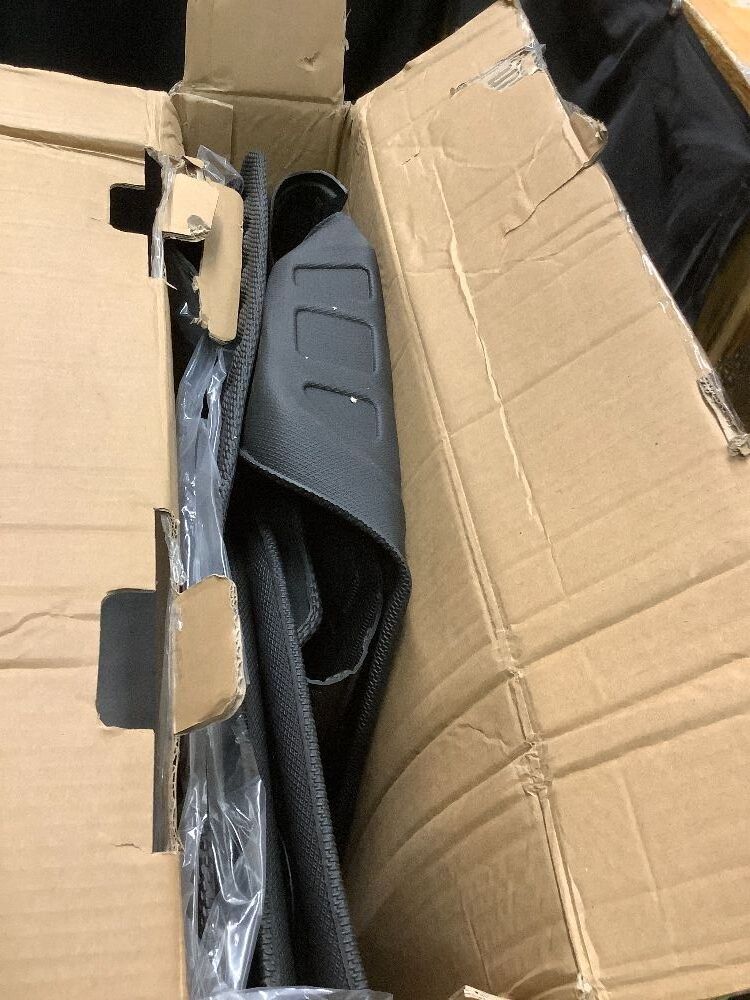 Floor Mat, Trunk Mat Backrest Cargo Liner Floor Liner - Image 2 - Lot 9830