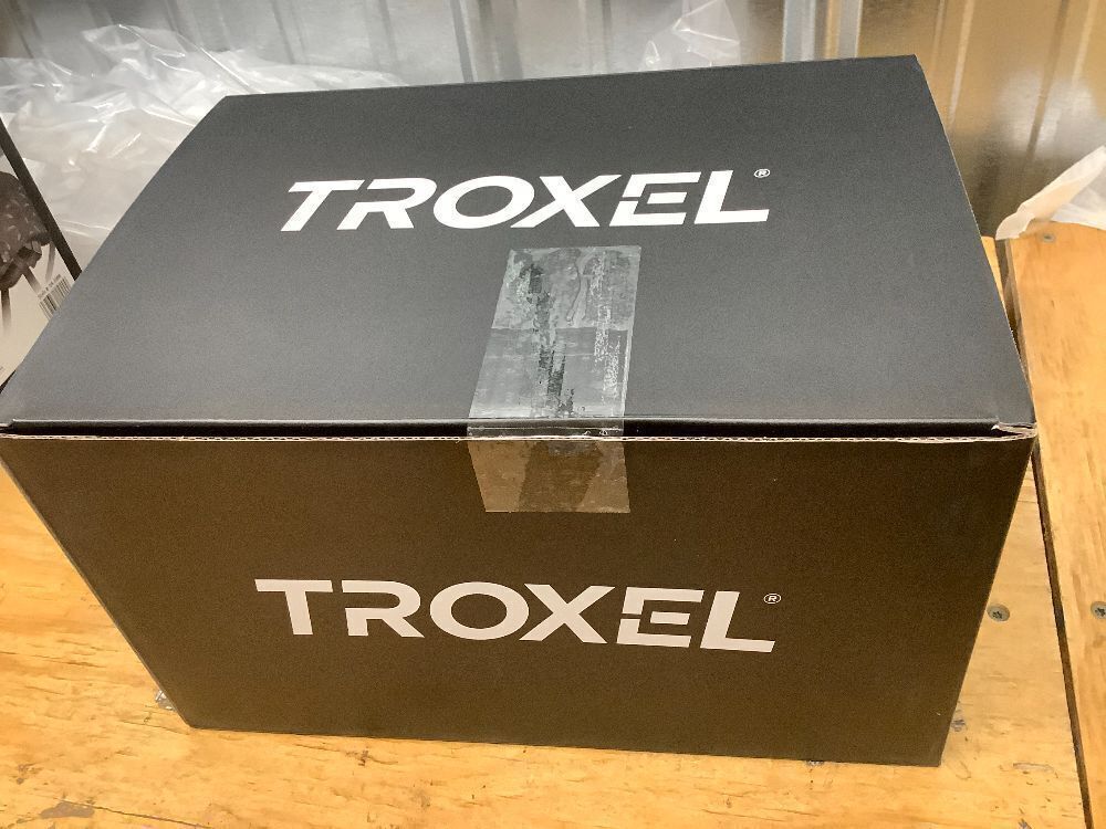 Troxel Dakota Turquoise Paisley All-Trails Helmet - Image 4 - Lot 250