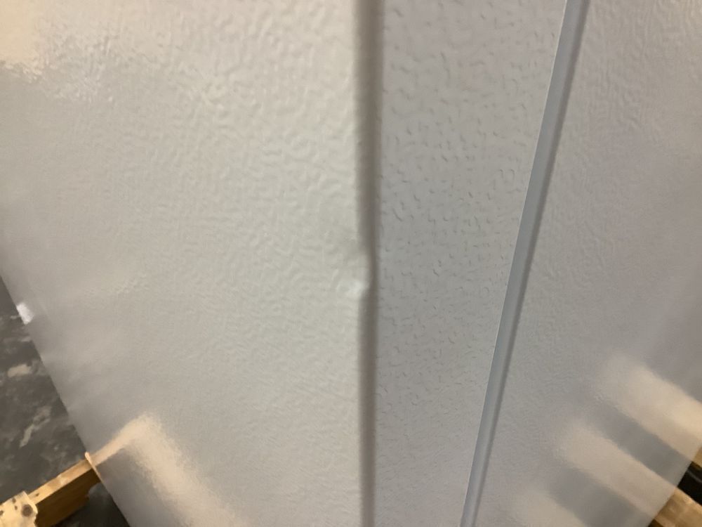 Vissani 18 cu. ft. Top Freezer Refrigerator - Small Dents - Image 5 - Lot 11JF