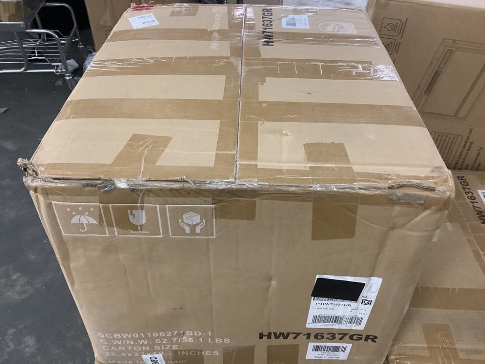 HONEY JOY 3-Piece Wicker Patio Conversation Set with Gray Cushions - Image 4 - Lot 43JF