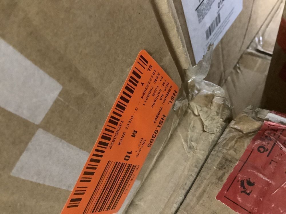 HONEY JOY 3-Piece Wicker Patio Conversation Set with Gray Cushions - Image 5 - Lot 43JF