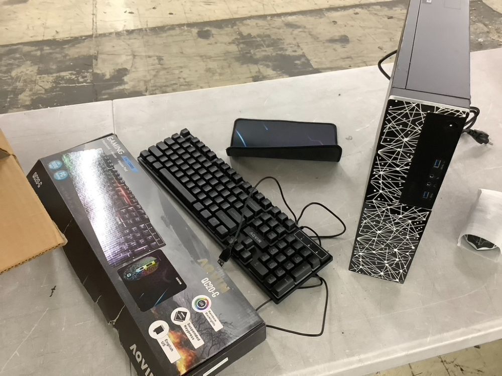 Lenovo ThinkCentre Desktop Computer with RGB Gaming Mouse & Keyboard - Image 4 - Lot 80