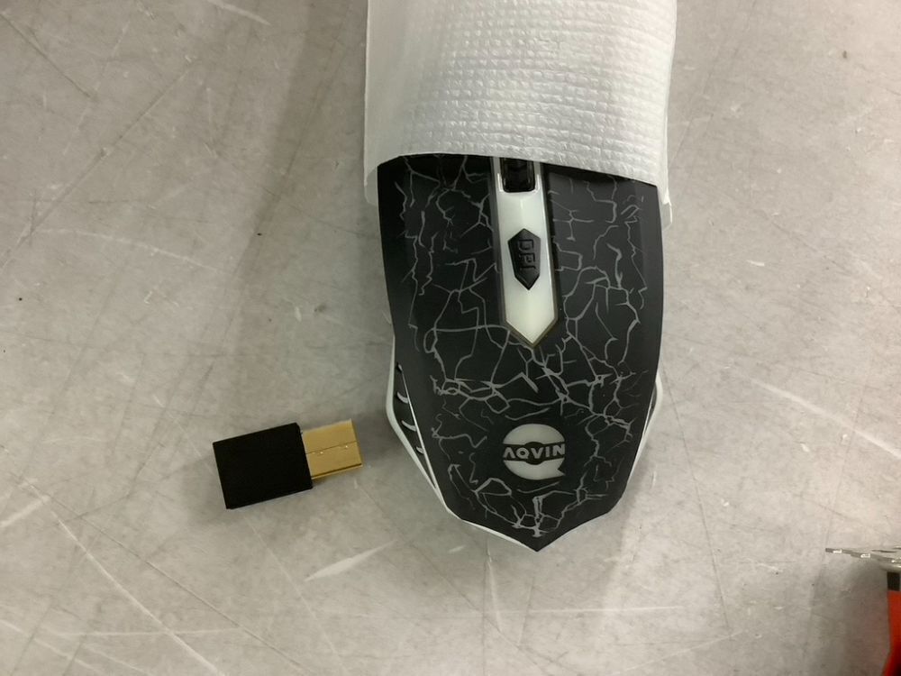 Lenovo ThinkCentre Desktop Computer with RGB Gaming Mouse & Keyboard - Image 9 - Lot 80