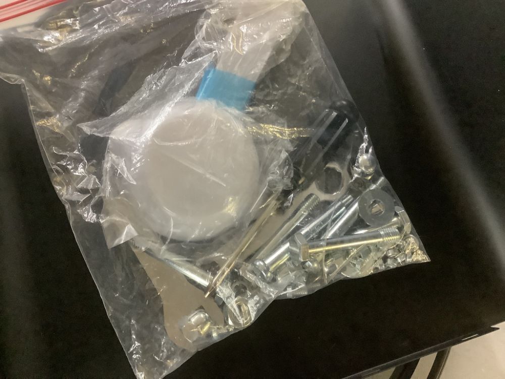 Nostalgia 300 W 2.5 oz. Black Popcorn Cart with 5 Qt. Popcorn Bowl - Image 9 - Lot 90JF