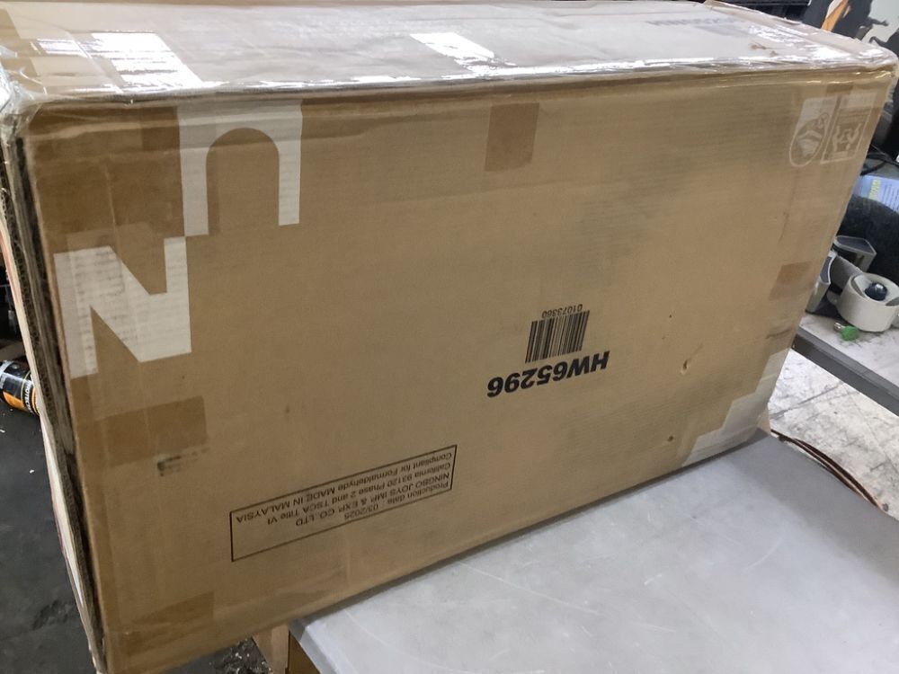 Gymax 39 in. H BarStool 25.5 in. Low Back Swivel Counter Height Dining Chair with Rubber Wood Legs Brown (Set of 2) - Image 4 - Lot 97JF