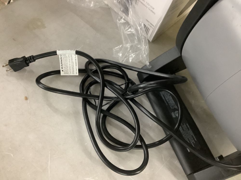 Lasko Pivoting 11.2 in. 3 Speed High Velocity Blower Fan, 375 CFM, 2 120V Outlets, Circuit Breaker - Image 4 - Lot 140JF