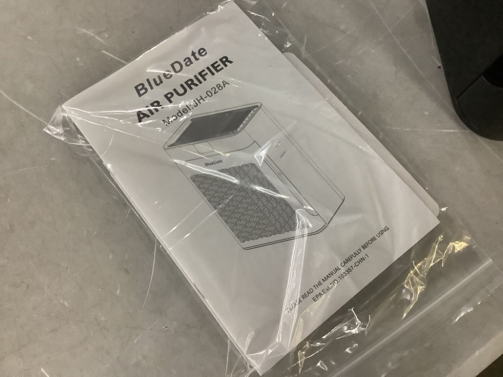1100 sq. ft. H13 HEPA Personal Air Purifier in Black, with PM2. 5 Sensor, 25dB Sleep Mode, Activated Carbon, Ozone-Free - Image 5 - Lot 142JF
