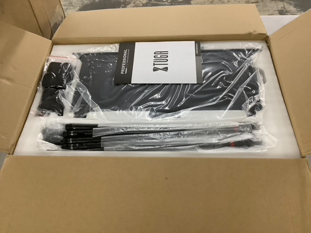 XTUGA CM280 UHF 8 Channel Professional Gooseneck Microphone System - Image 2 - Lot 152