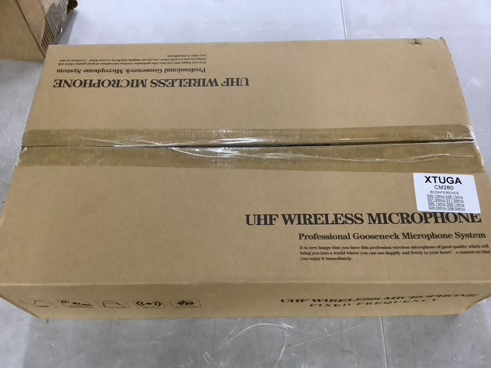 XTUGA CM280 UHF 8 Channel Professional Gooseneck Microphone System - Image 7 - Lot 152