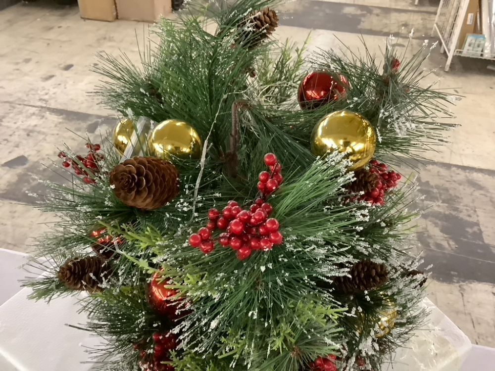 Santa Boots w/ Pre-Decorated Christmas Greenery, Lights - 40in - Image 4 - Lot 163